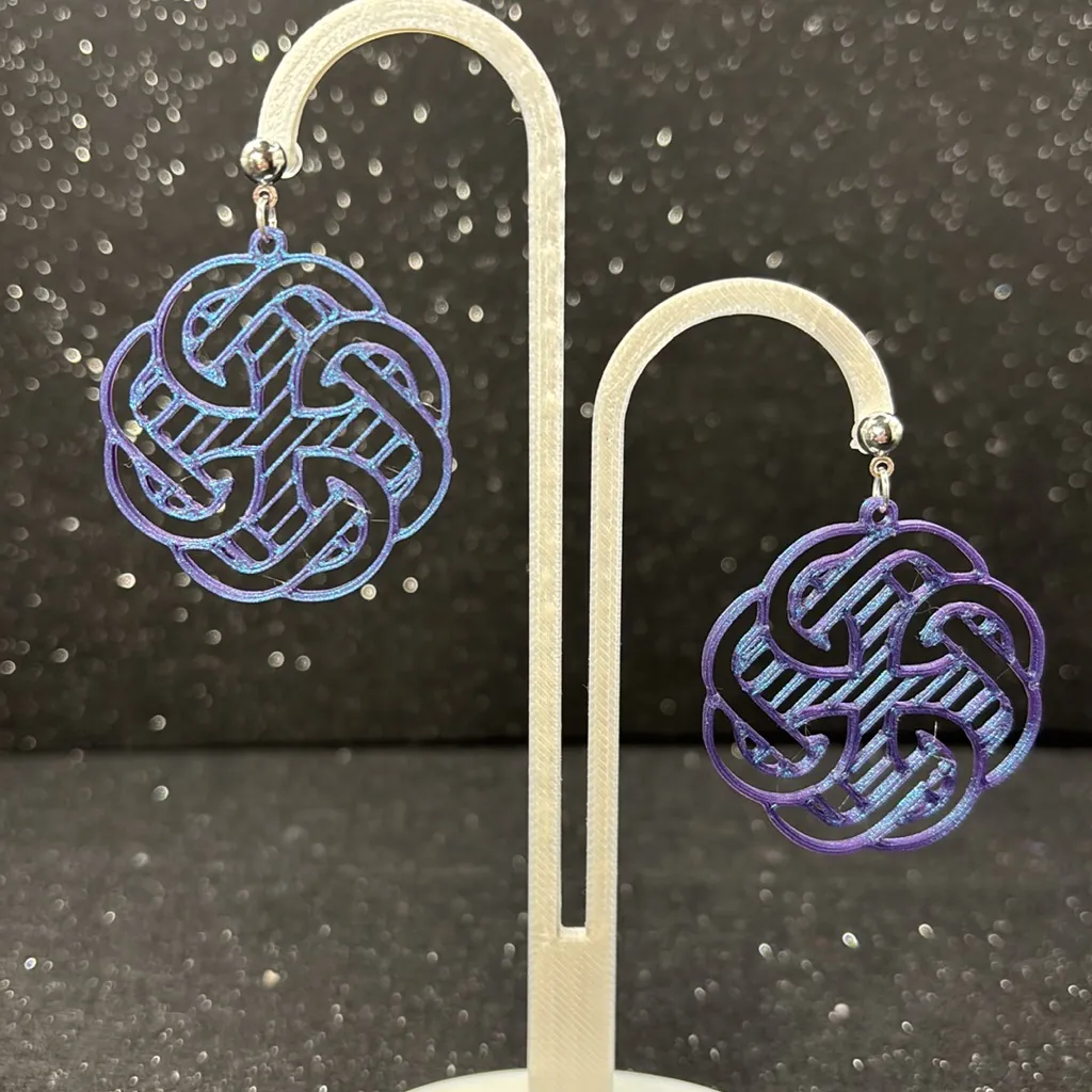 Blue and Purple Color Shift Celtic Knot Earrings - Image 3