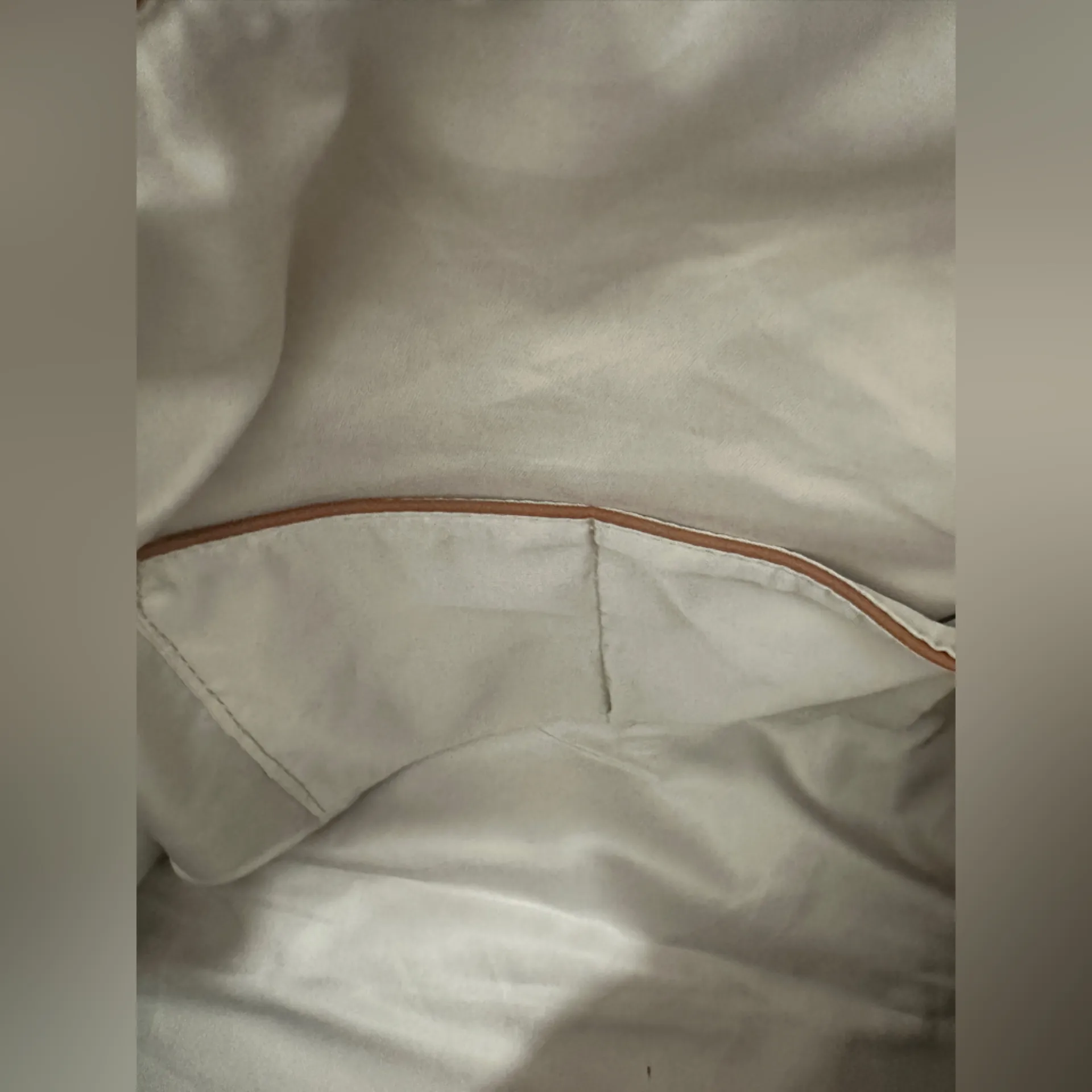 NWT MMS Striped Brown and White Women's Bag Set Duffle w Clutch Inside - Image 5