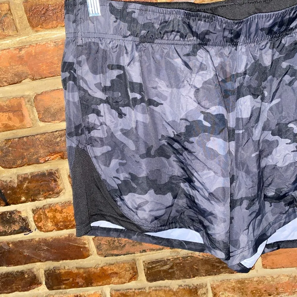 NWT Athletic Works Black Gray Camo Camouflage Shorts Women's Size XXXL 22 - Image 2