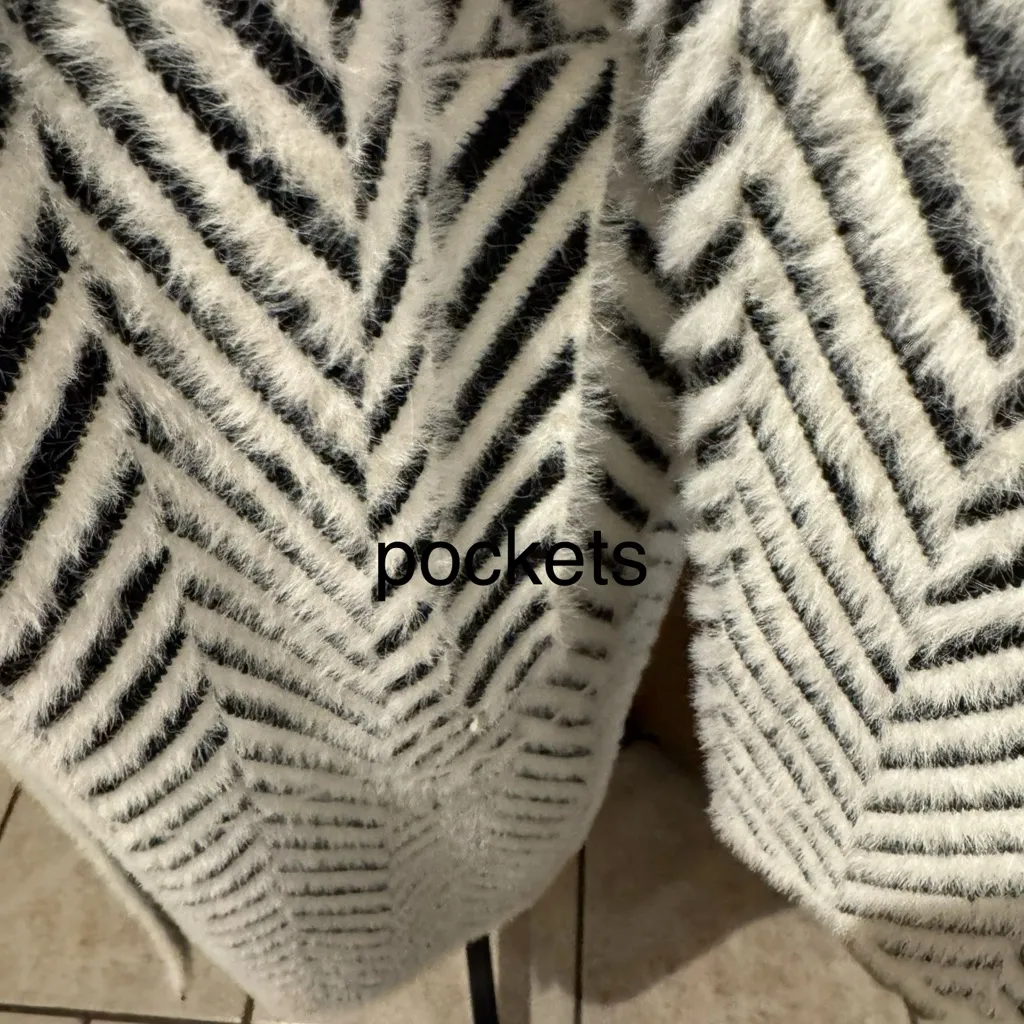 CRYUS TRENCH OVERCOAT WOMEN’S SIZE SMALL BLACK CHEVRON OUTERWEAR Size Small - Image 5