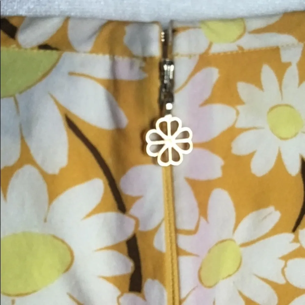 Kate Spade New York Ruffle Capped Sleeve Daisy Poplin Popover Blouse - Image 5