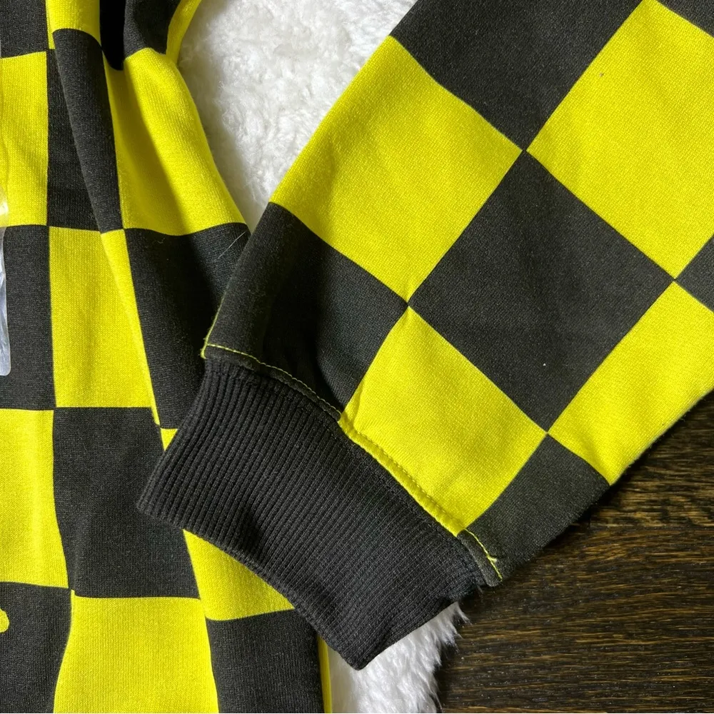 NWT Peanuts Hybrid Black/Yellow Checkered Snoopy and Charlie Brown Sweatshirt Yellow Size XS - Image 4