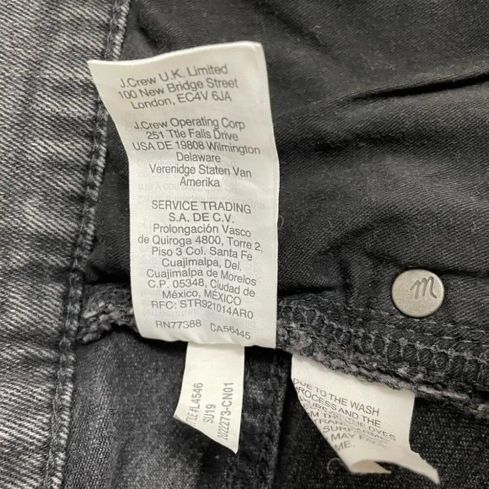 Madewell Stretch Denim Raw Hem Straight Mini Skirt in Ashcraft Wash Size 33 | 16 - Image 12