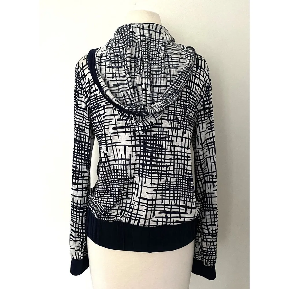 Chico's ✅ Blue and White Long Sleeve Hood Zipper Stretchy Jacket Sz 1 (M/8) - Image 2