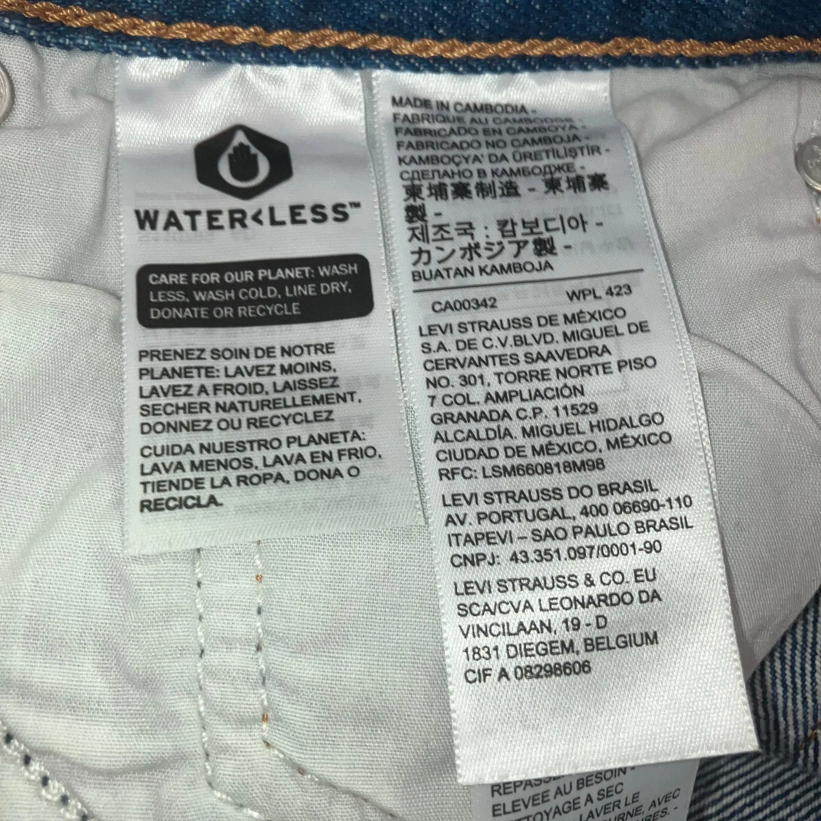 Levi’s Women’s Wedgie Icon Fit Dark Wash Ankle Jeans-size 30 - Image 14