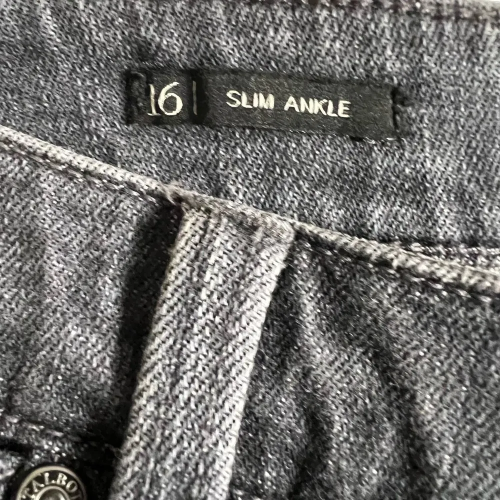 Talbots Flawless Five-Pocket Slim Ankle Gray Mid Rise Jeans Size 16 - Image 8