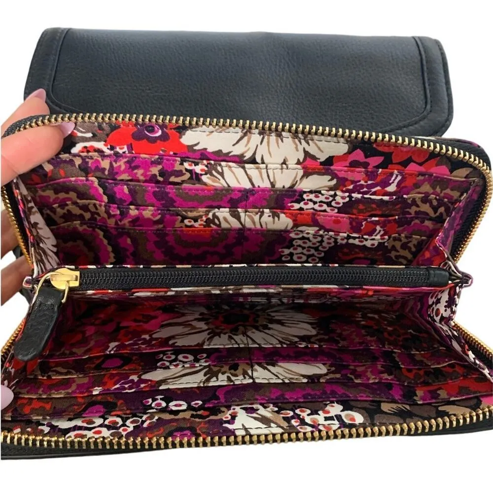 Vera Bradley Black Crossbody / Wallet - Image 7