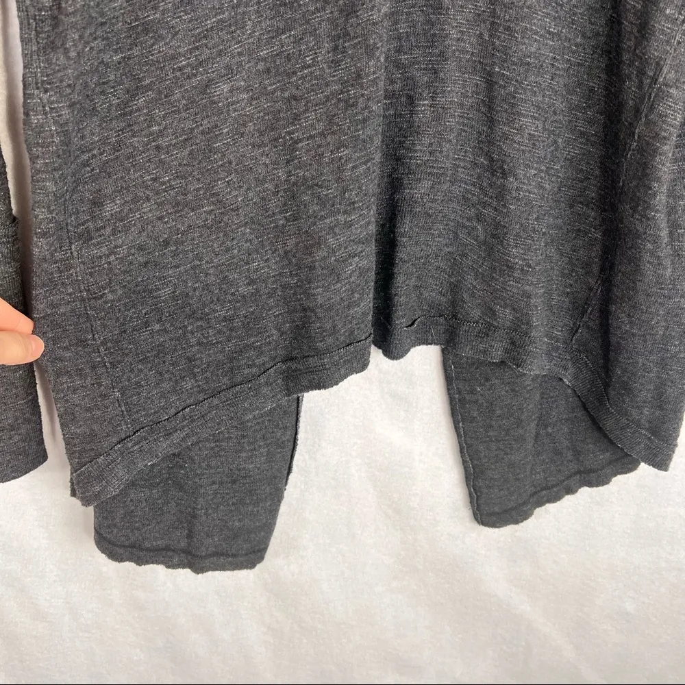 We The Free FREE PEOPLE  Sz M Split Back Turtleneck Top Dark Gray Thermal Tunic - Image 4