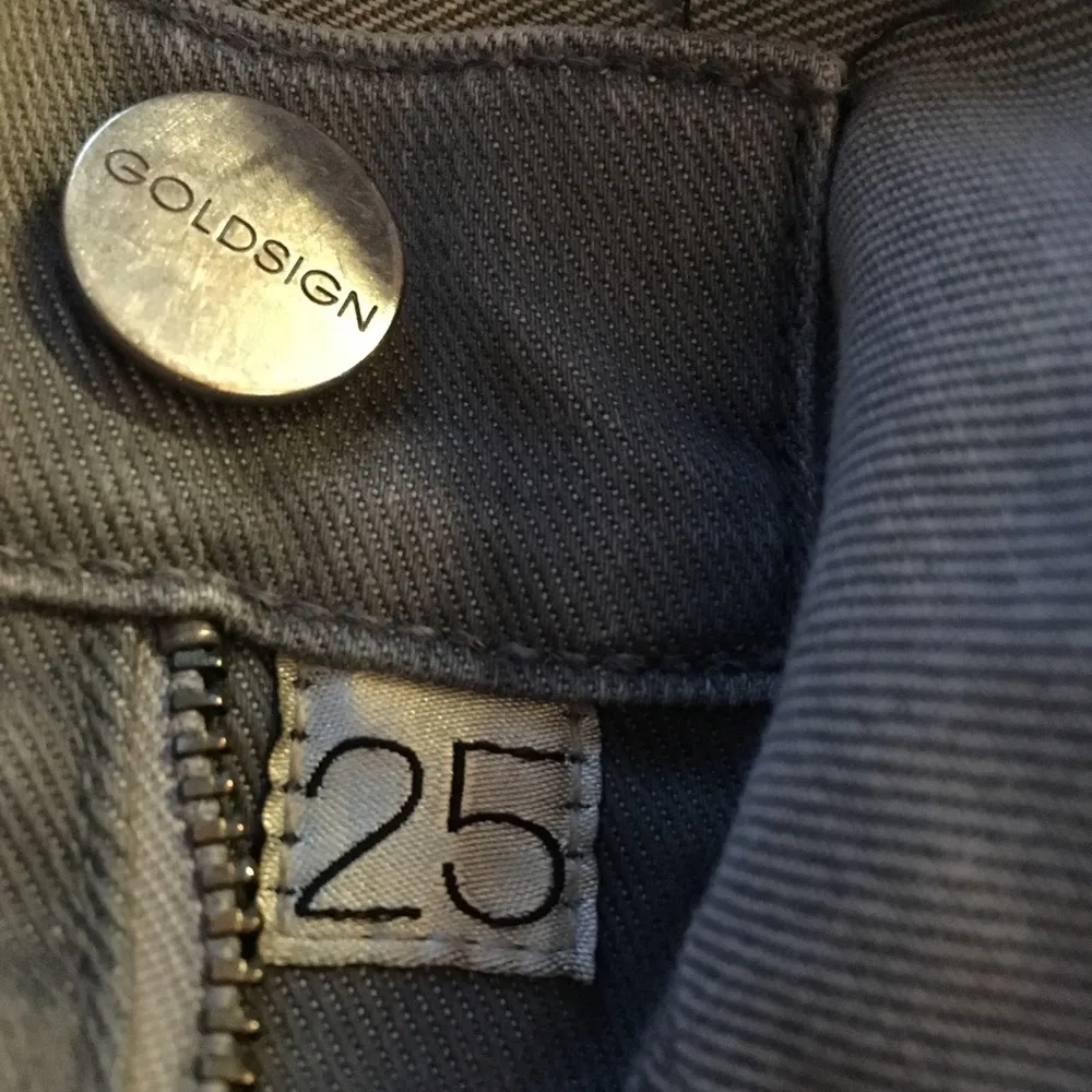 GOLDSIGN gray jeans Size 25 - Image 4