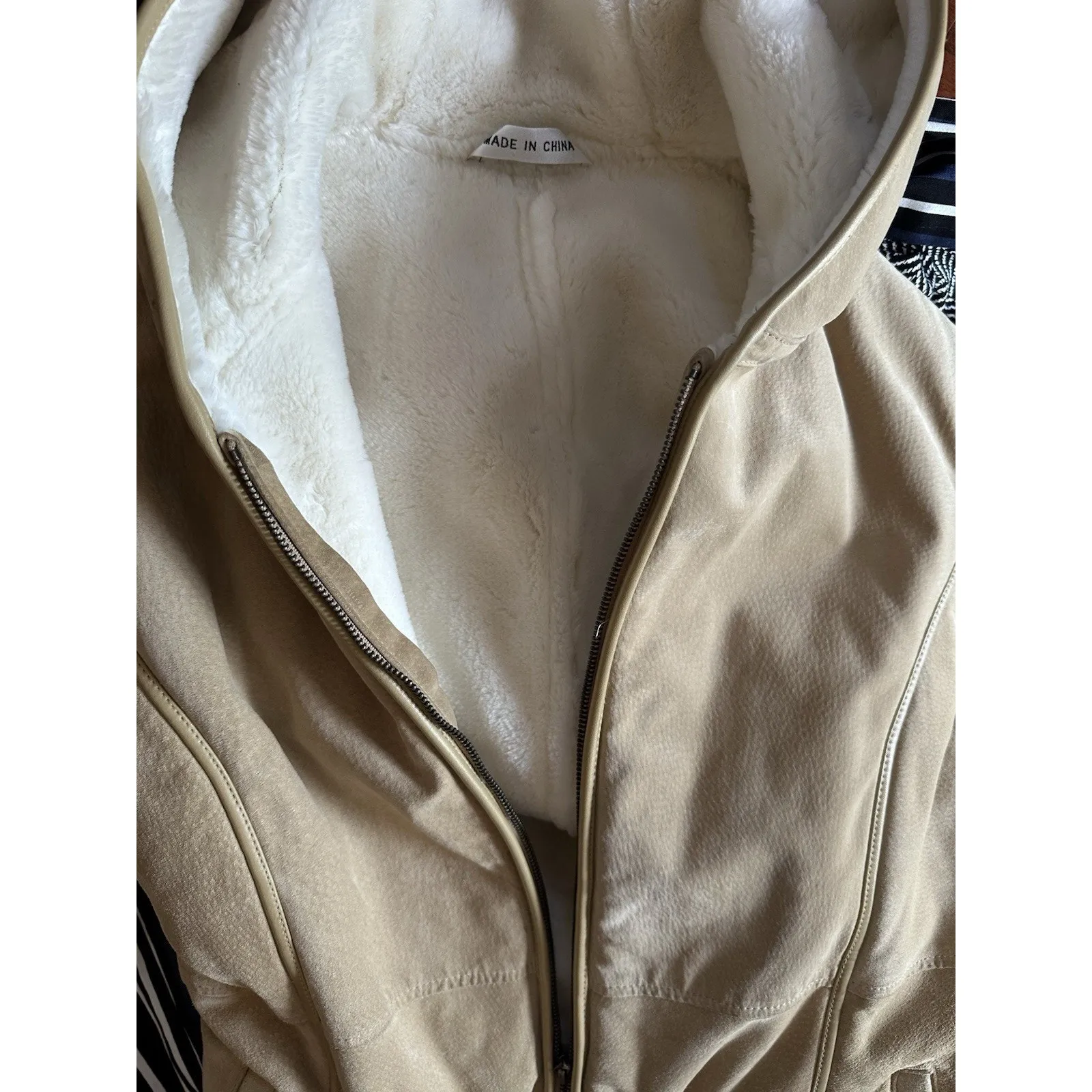 Vintage Suede Tan-White Fur Jacket/Coat Zip Up Maurices Y2K Hooded Women’s Large - Image 7