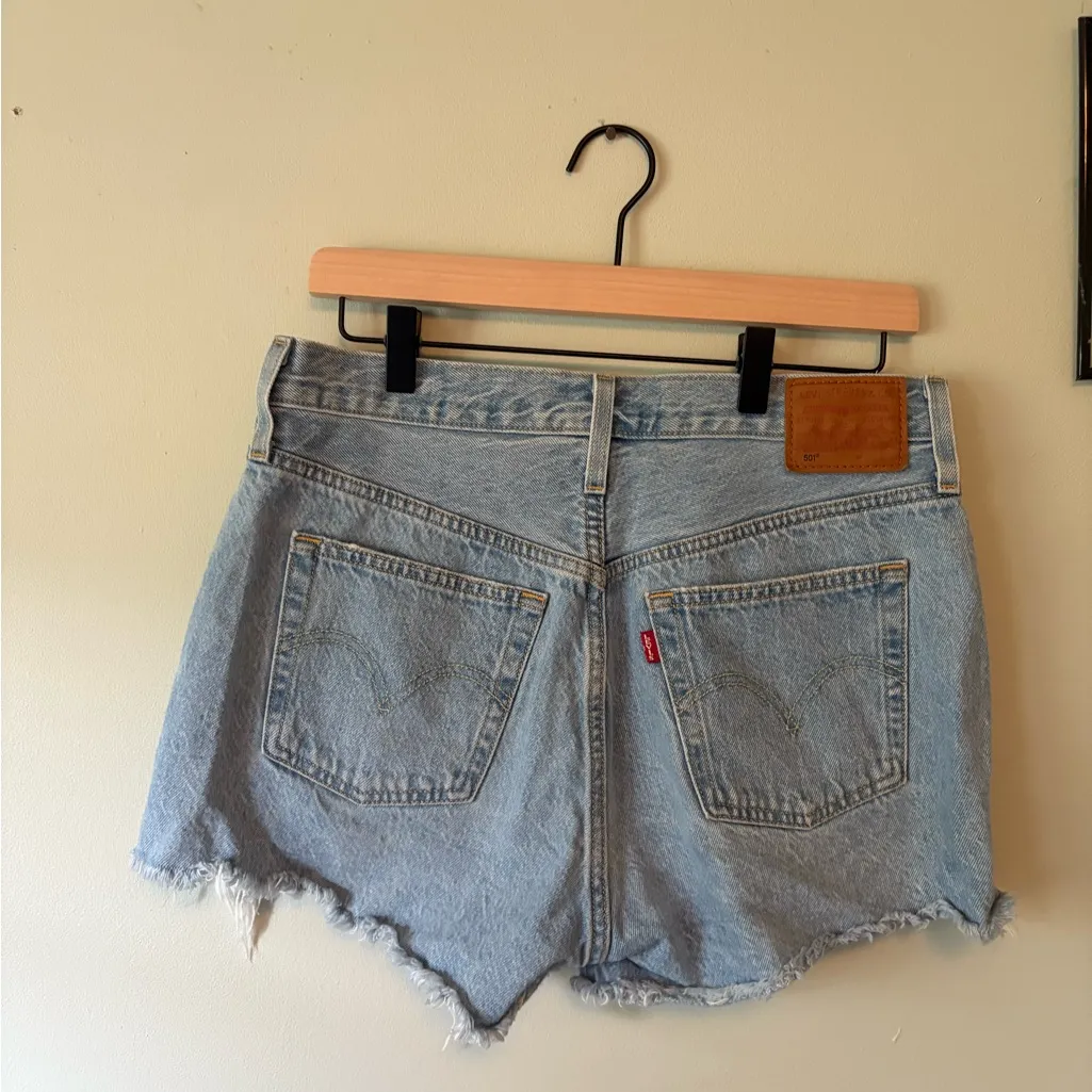 Levi’s 501 button front shorts - Image 5