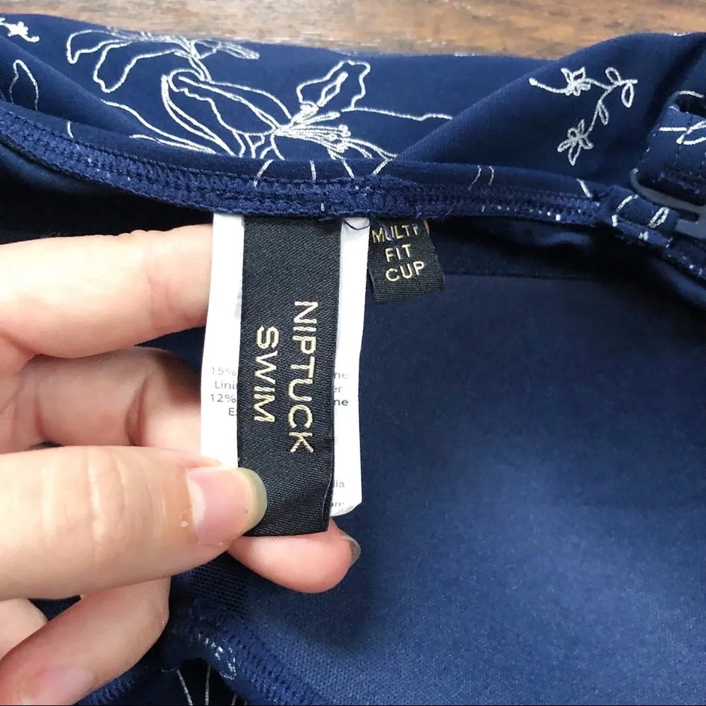 Niptuck Swim • Joanne one piece swimsuit Garden Line Foil navy silver floral Blue Size 4 - Image 5