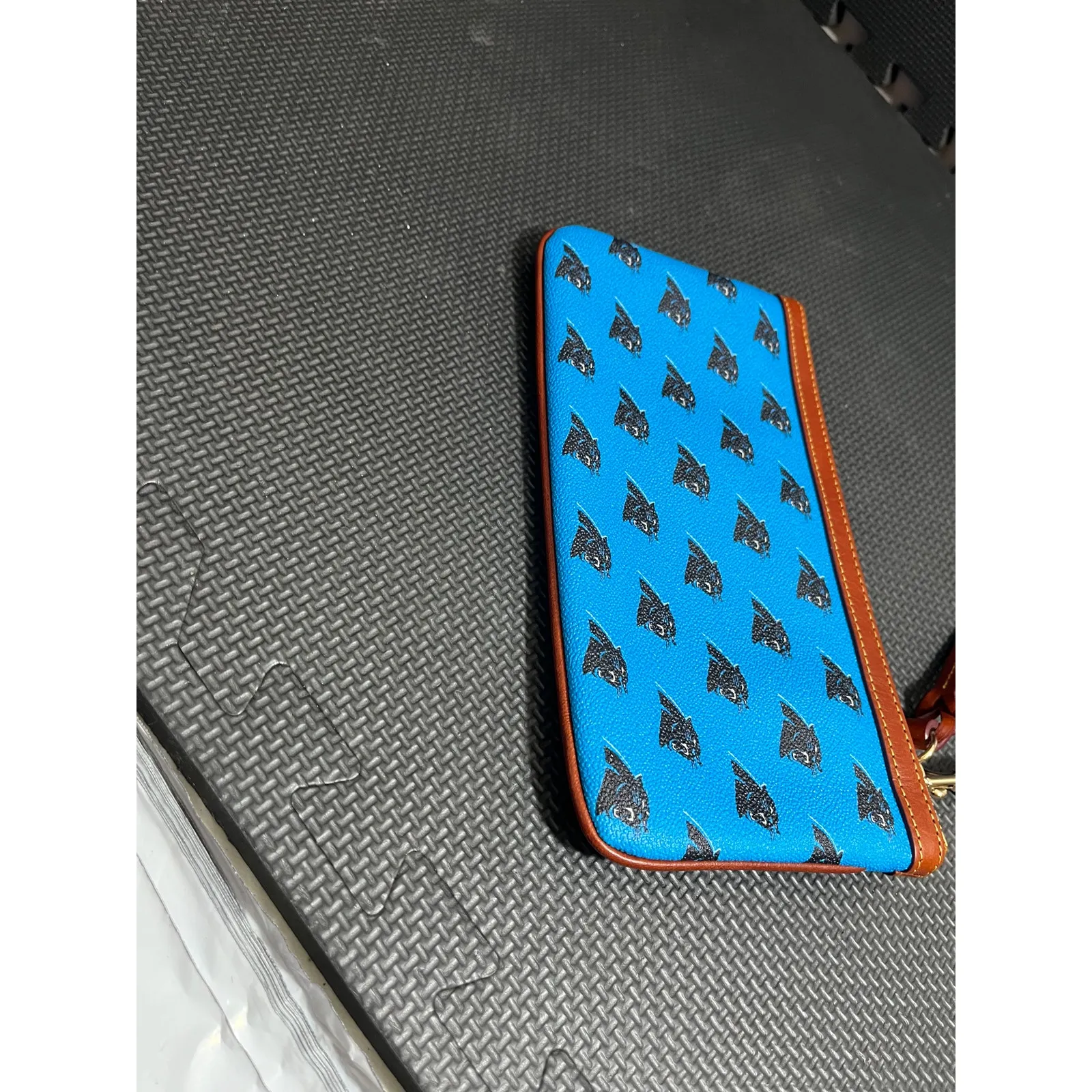 Dooney & Bourke NFL Carolina Panthers‎ Wristlet Purse Wallet Blue Leather - Image 4