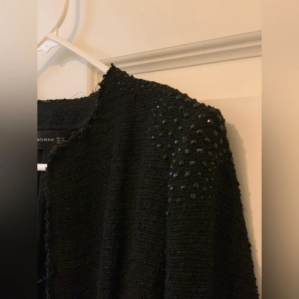 Zara Woman Black Frayed Textured Cardigan with Button Details.    Size-X-Small - Image 5