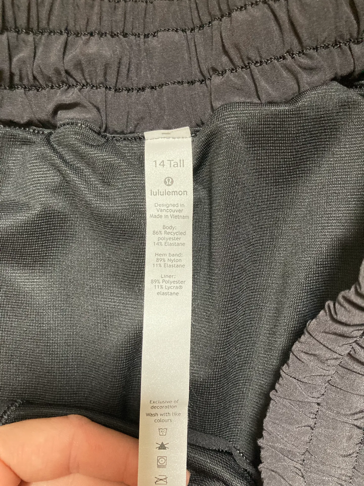 Lululemon Shorts 14 TALL - Image 4