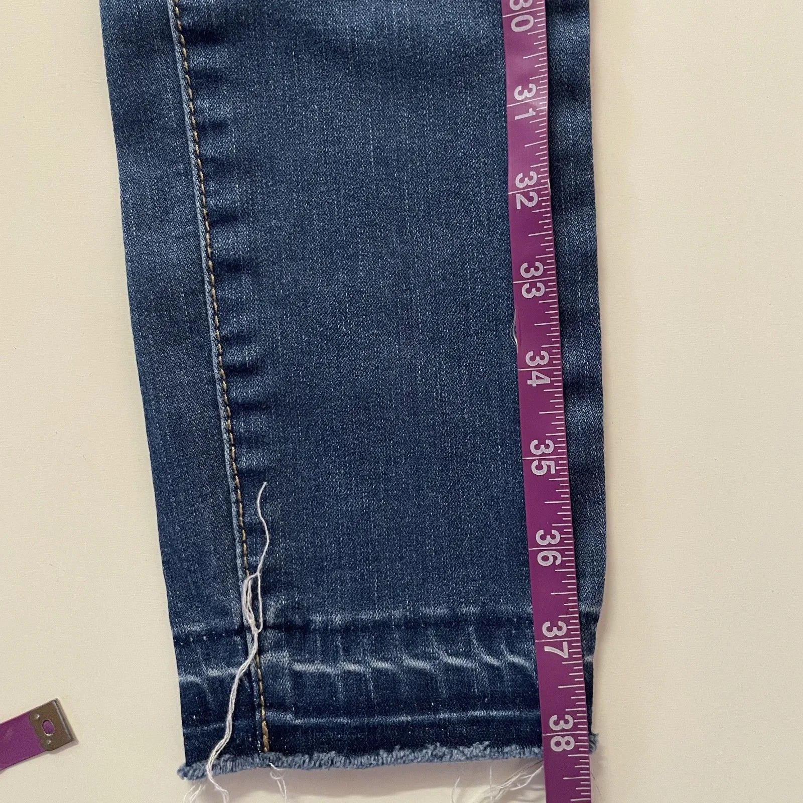 Charlotte Russe Refuge Medium Wash Distressed High Waisted Skinny Jeans Sz 0 EUC - Image 8