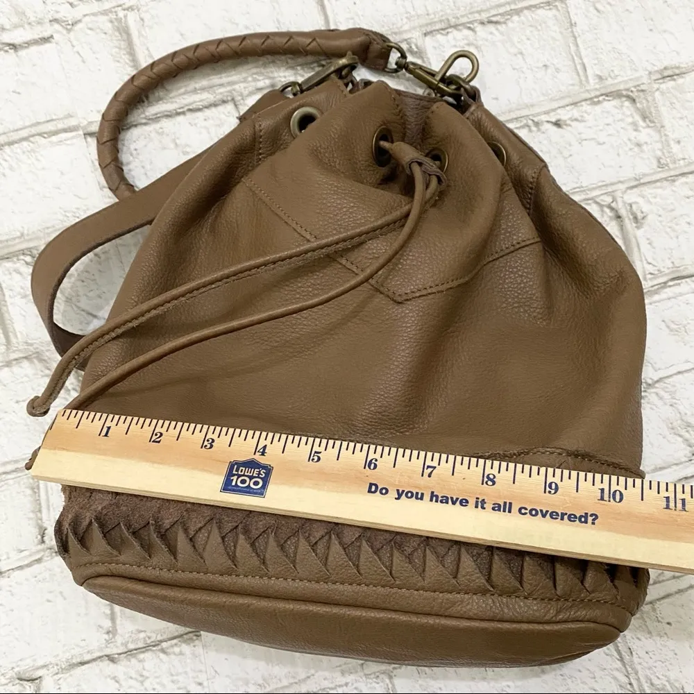 LIEBESKIND Berlin Debby Laser Taupe Nude Leather Drawstring Bucket Bag - Image 13