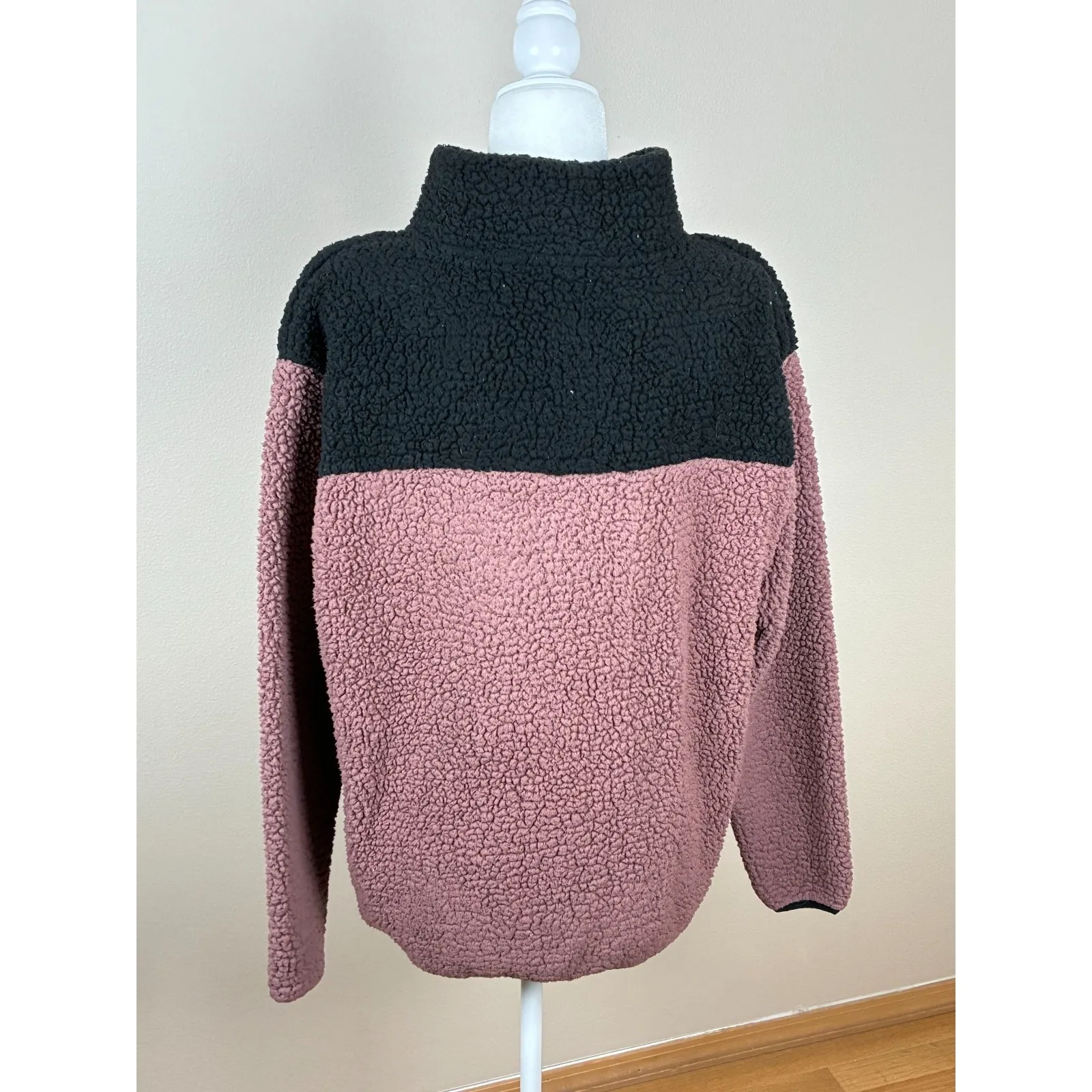 PINK Victoria's Secret Black‎ and Pink Full Zip Sherpa/Fleece Jacket Size Large - Image 2