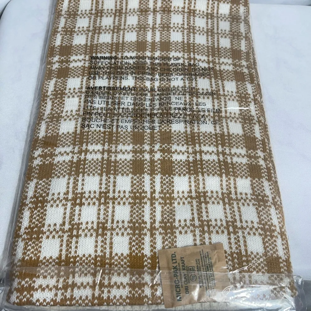 Timberland Plaid Knit Scarf OS Brown Cream NWT MSRP $60 Acrylic - Image 5