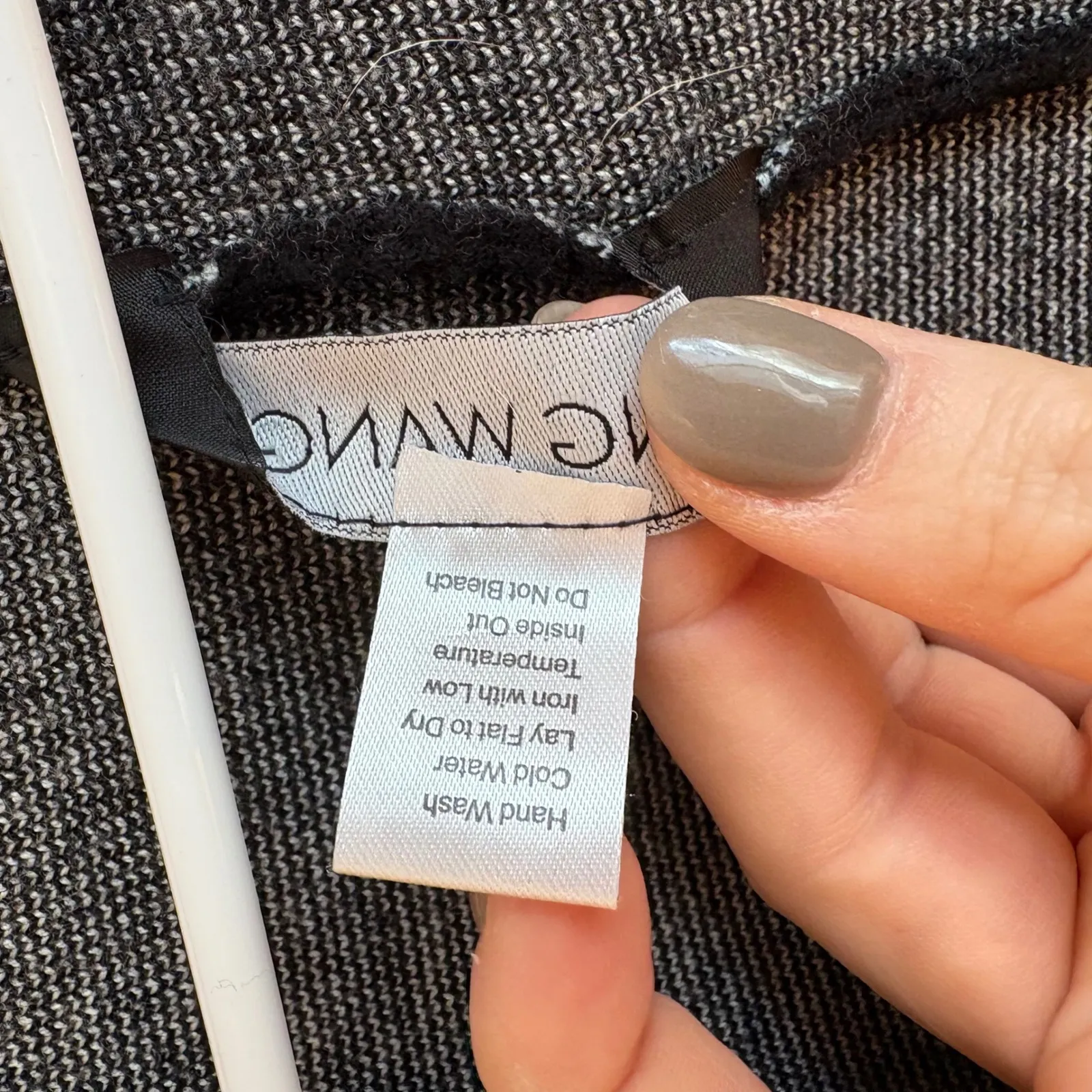 Ming Wang Women's Black and White Plaid Fringe Poncho One Size - Image 2