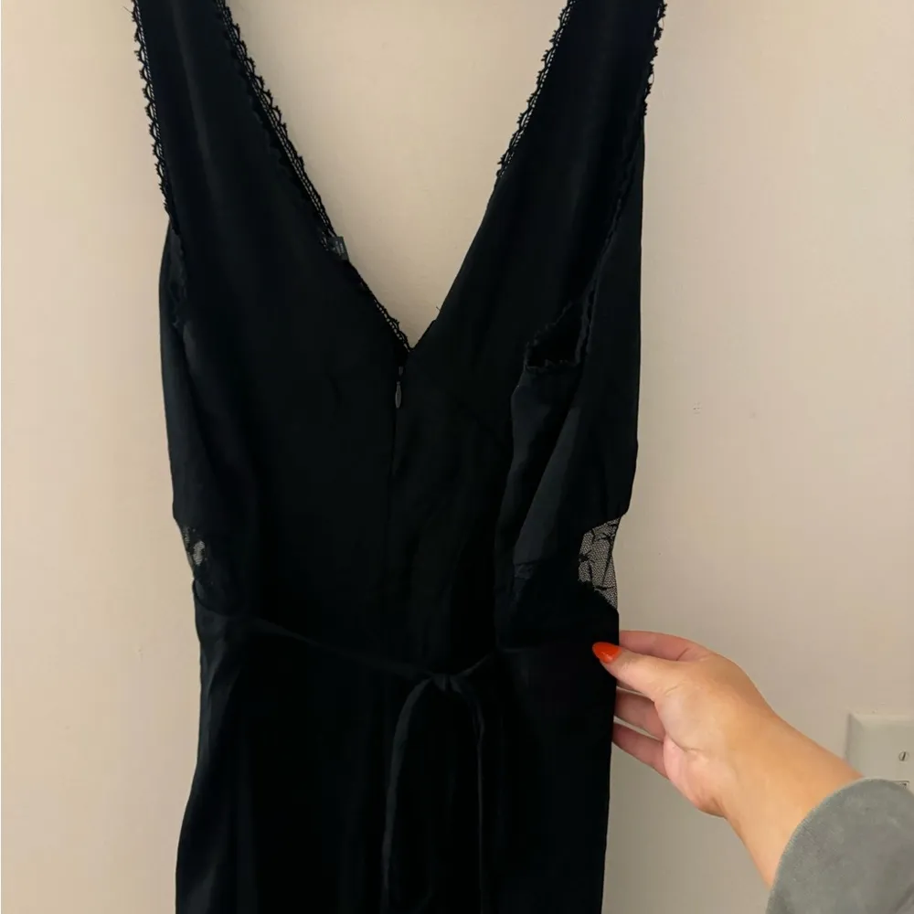 NWT Gorgeous ankle length black dress size L from wild fable with lace cut outs Size L - Image 4