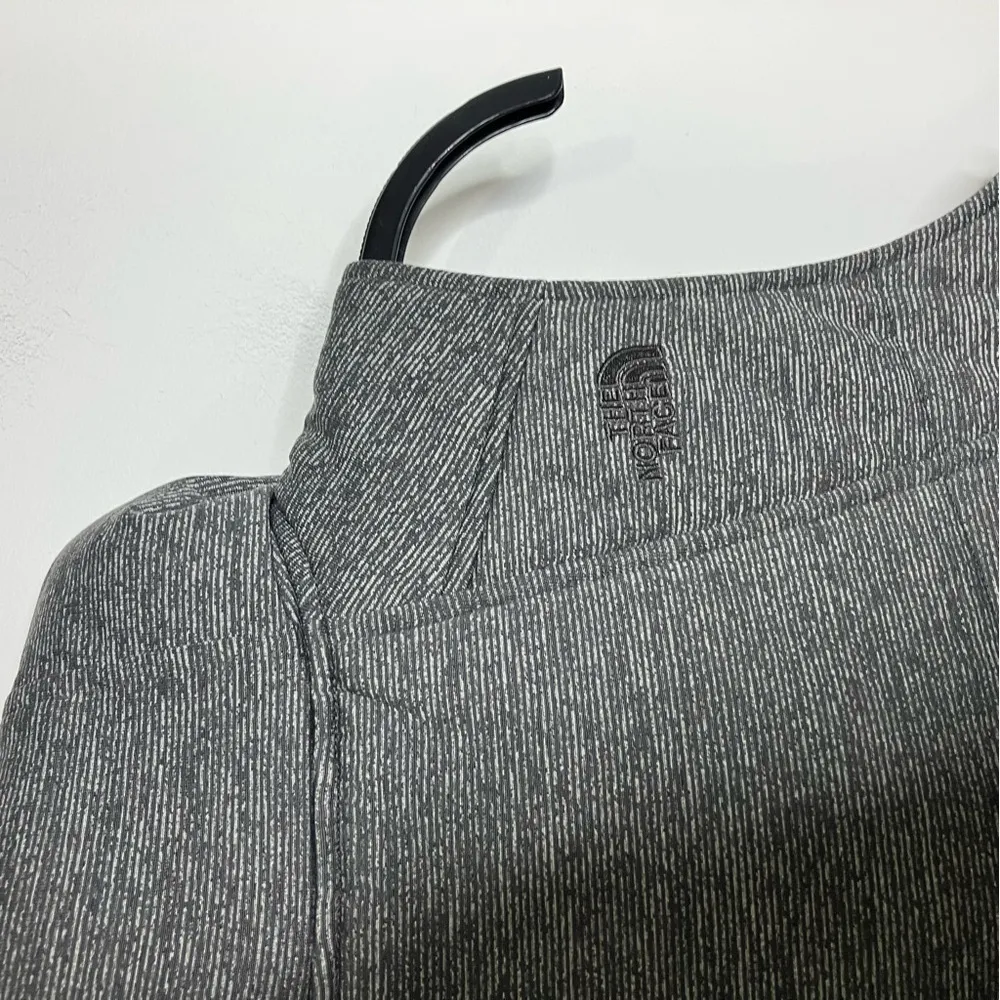 The North Face Pseudio puffer vest gray‎ women’s size medium winter casual - Image 10