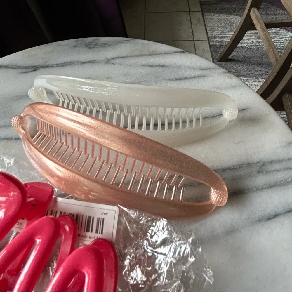 Lot of 5 Hair clips and cascades - Image 5