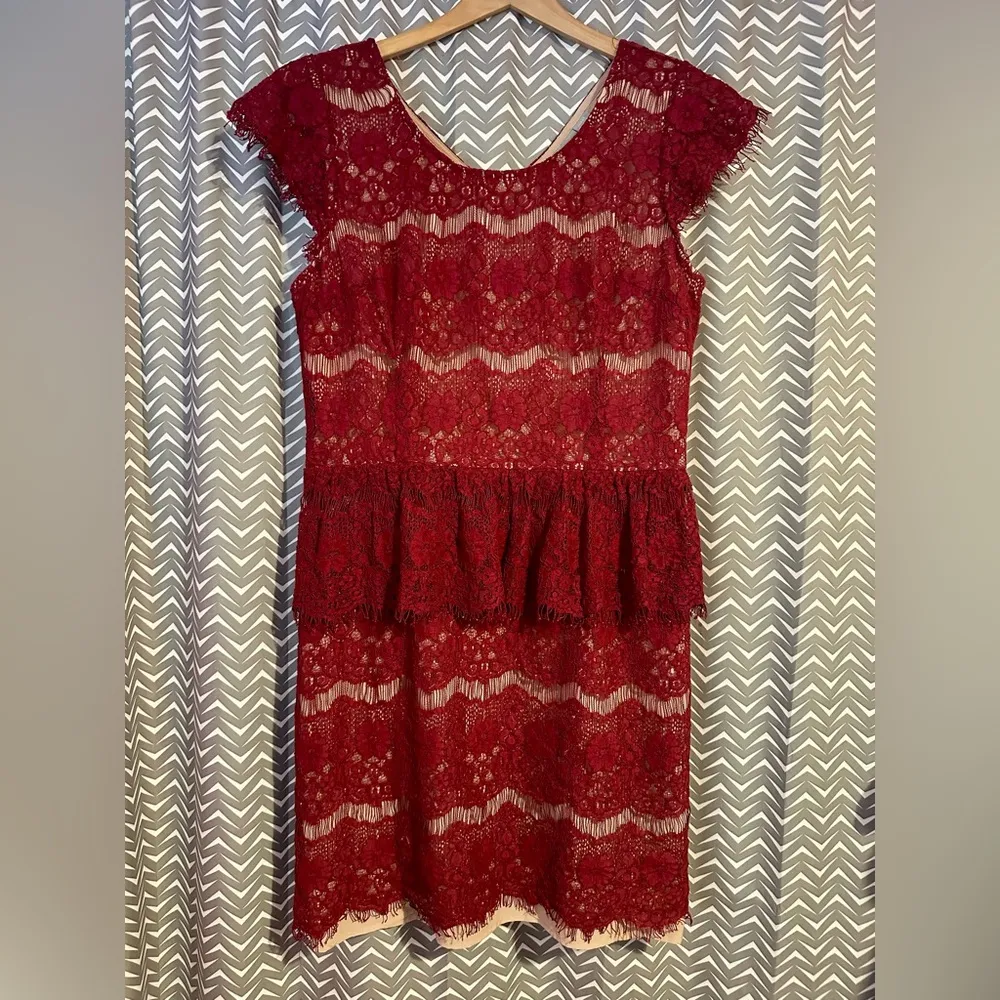 Anthropologie | Maeve Elsa Peplum Burgundy Lace Dress,  Size L - Image 3