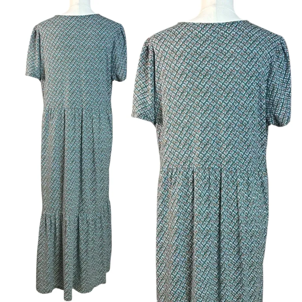 Boden Emma Tiered Jersey Midi Maxi Dress
Bottle Green Bloom Bud Size 14 Floral - Image 8