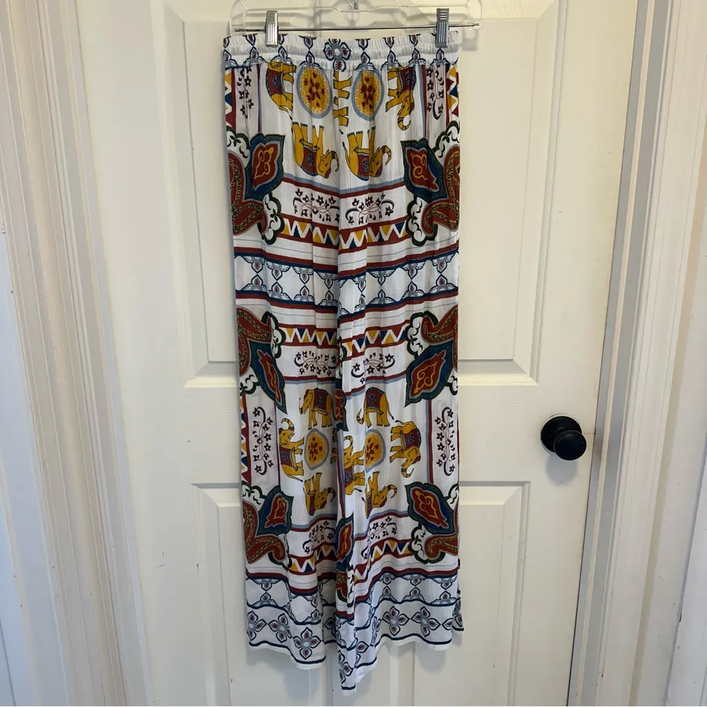 Anthropologie Raga Women’s Elephant print wide leg Pants Size Small - Image 2
