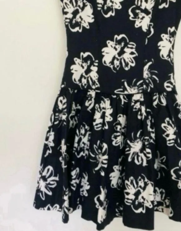 Vintage  Black Floral Mini Dress Fitted Silhouette Drop Waist Sweetheart - Image 4