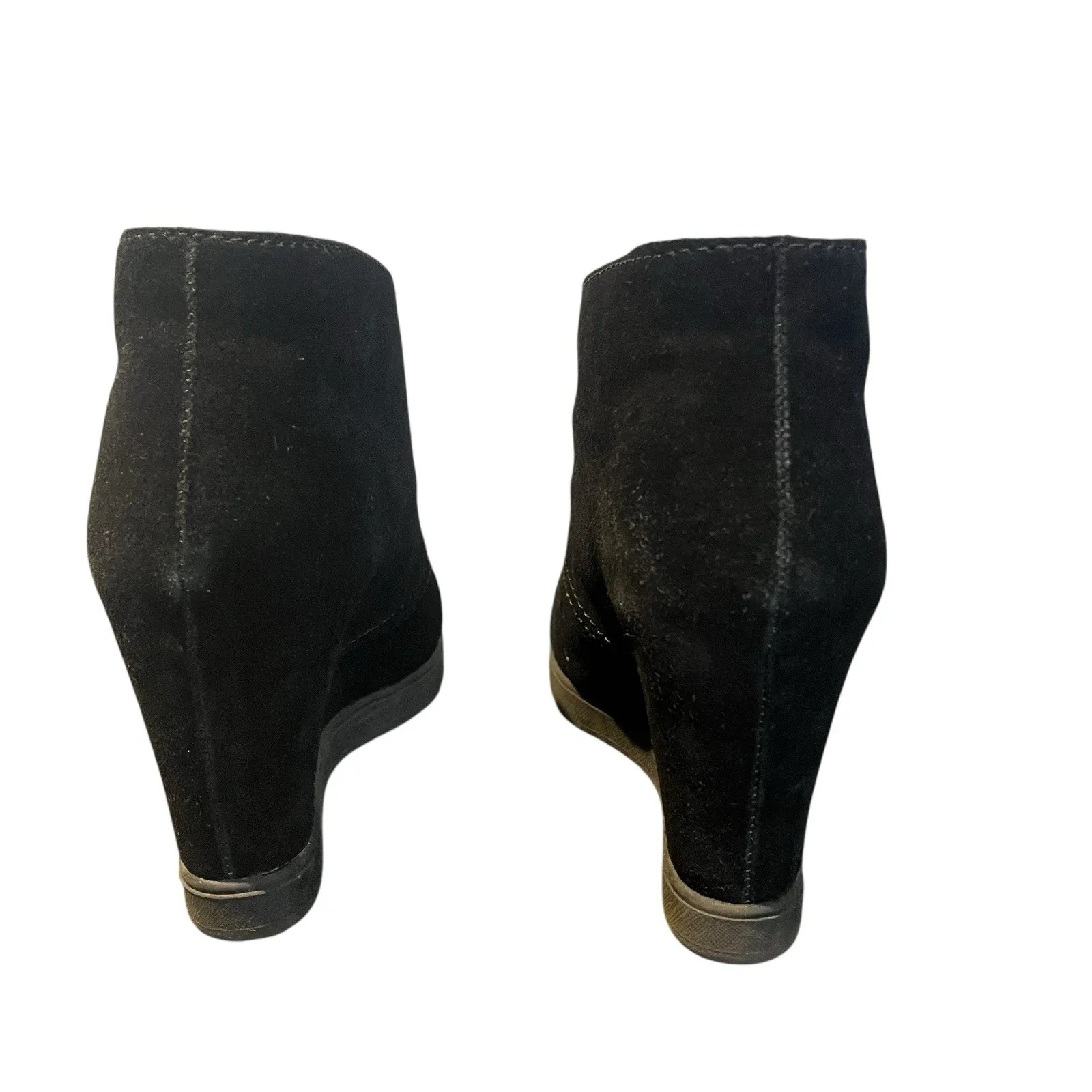 Dolce Vita Women's 7.5 black suede wedge chukka style lace up booties - Image 4