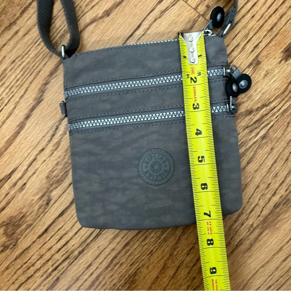 Kipling Keiko Gray Crossbody Purse - Image 9