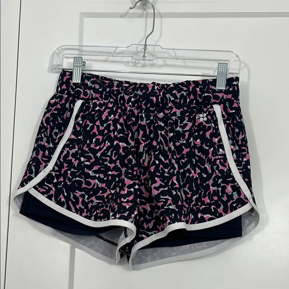 Sweaty Betty XS Pink and Blue 90s Abstract Print Athletic Shorts with Pockets - Image 2