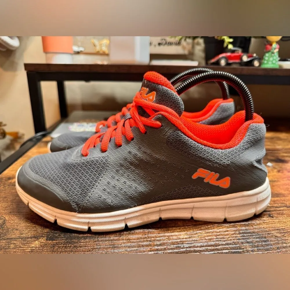 FILA  Athletic Running Shoes Gray/‎ Orange Size 9 - Image 3