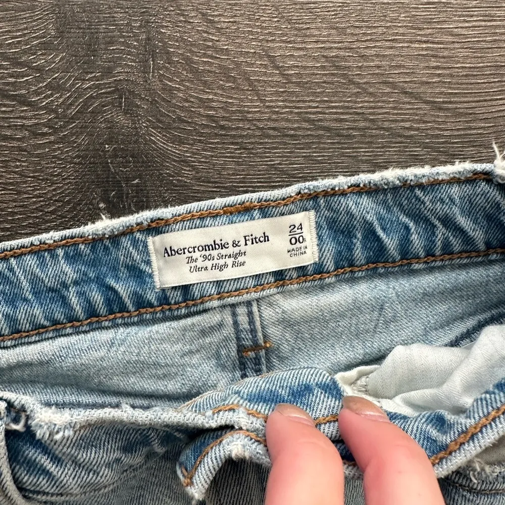 Abercrombie & Fitch The 90s Straight Ultra High Rise - Image 2