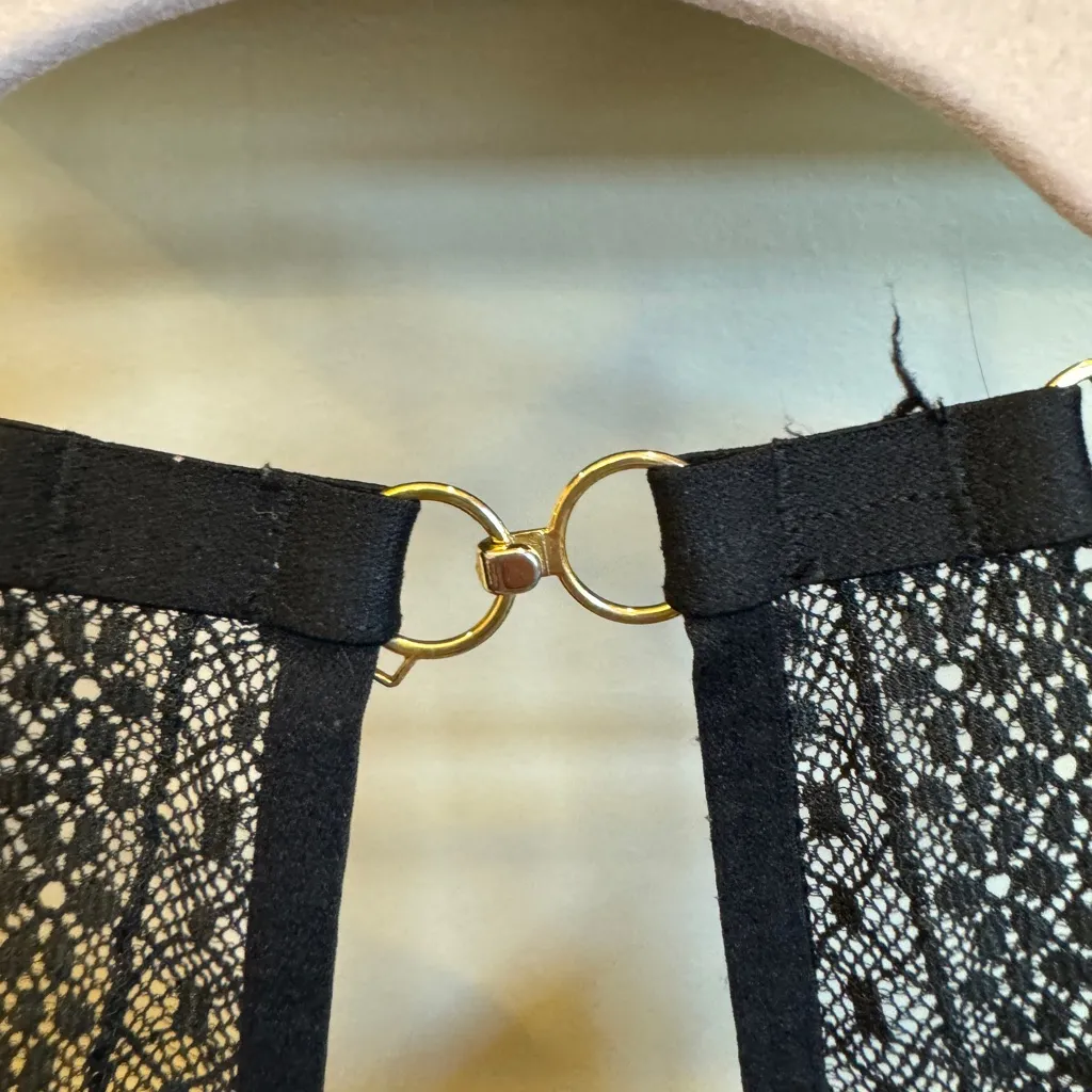 Victoria’s Secret “Incredible- Perfect Coverage” Bra 32DD lace‎ racer back - Image 5