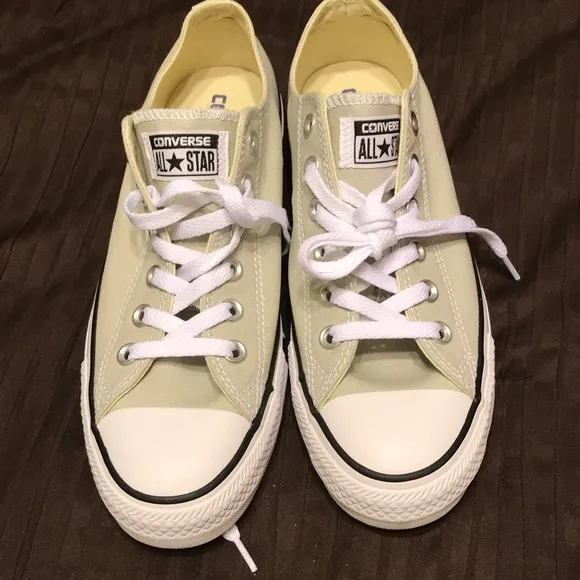 Tan Converse All Star shoes - Image 2