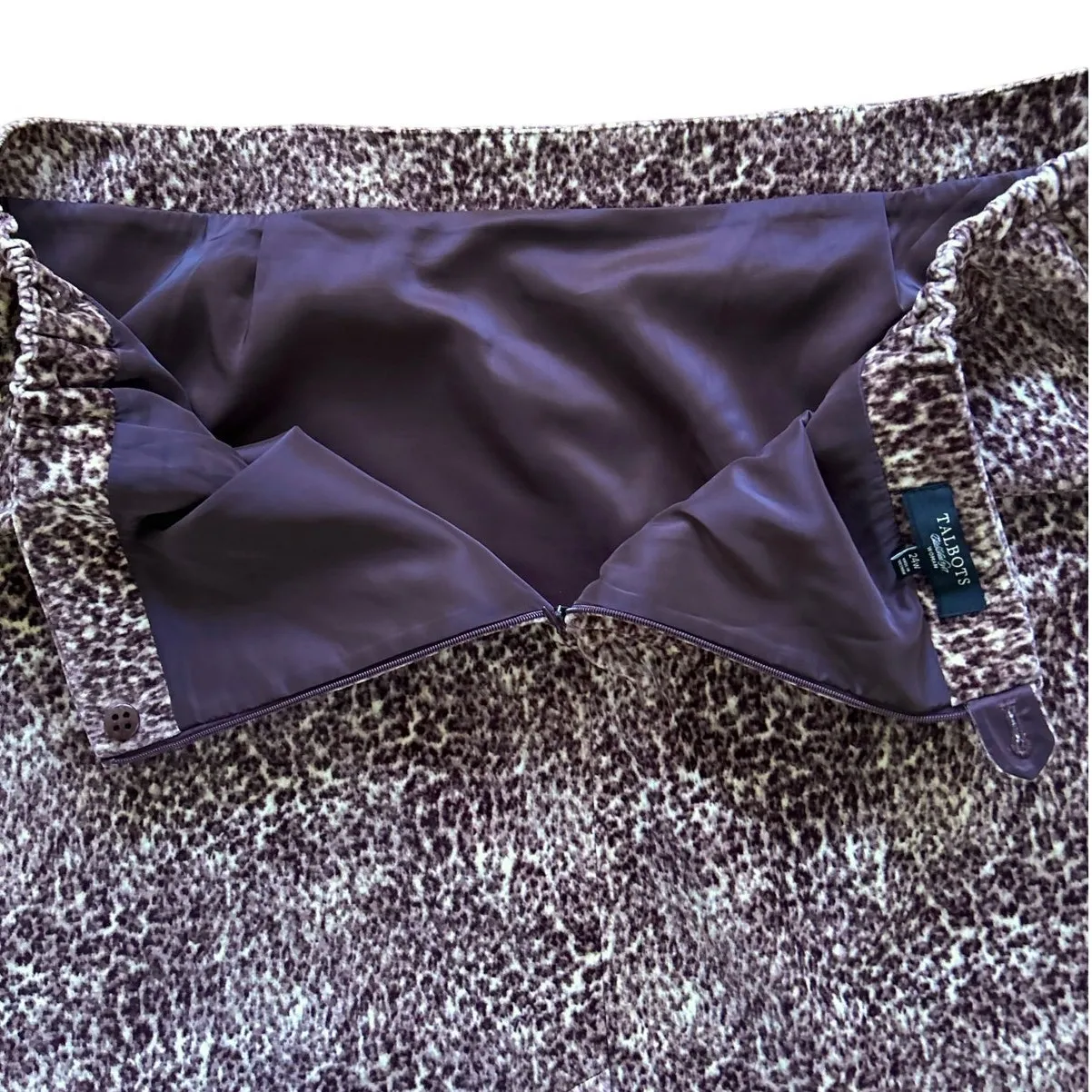 Talbots Brown Cheetah Leopard Velvet Straight Knee Length Pencil Skirt - Image 2
