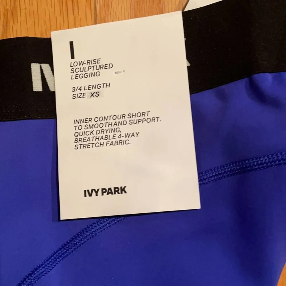 NWT IVY PARK low rise sculpted legging 3/4 length blue XS - Image 8