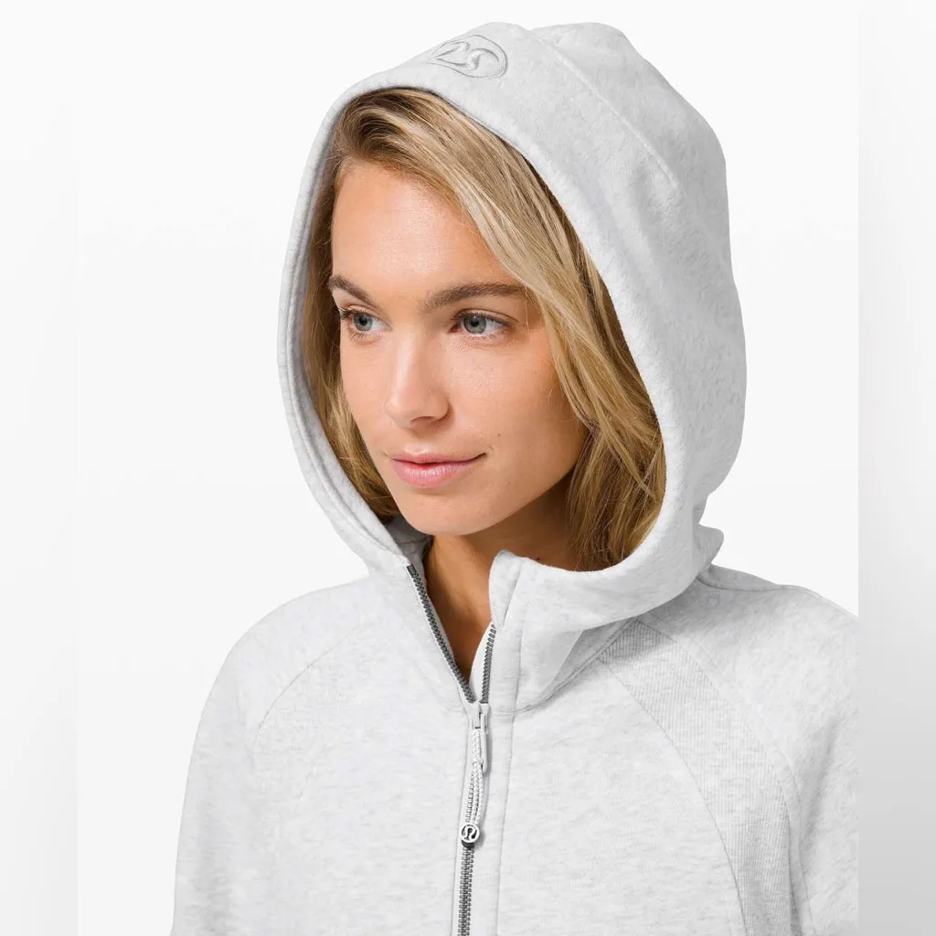 Lululemon Scuba Oversized 1/2 Zip Hoodie
Heathered Core Ultra Grey like new Gray - Image 2