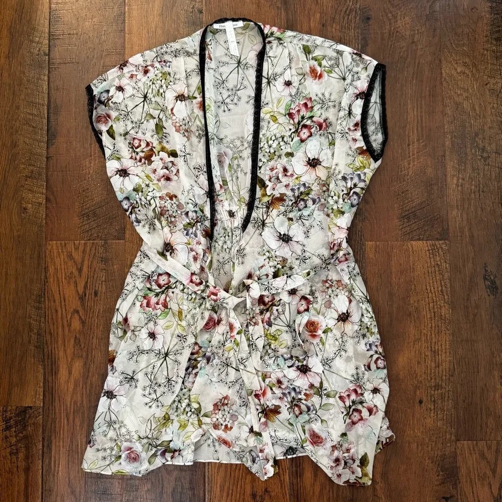 FLORA NIKROOZ short floral sheer wrap intimates robe, size M - Image 3