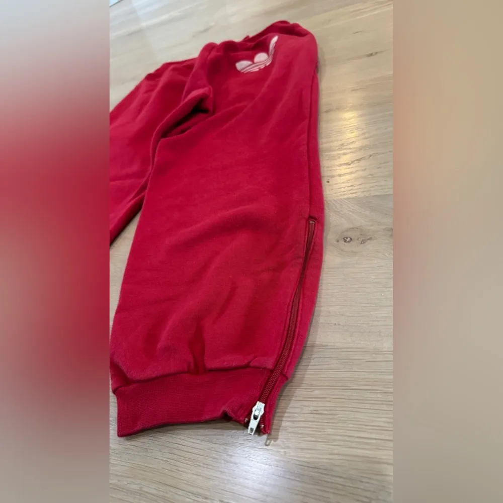Adidas original cropped red sweatpants size EU38 - Image 6
