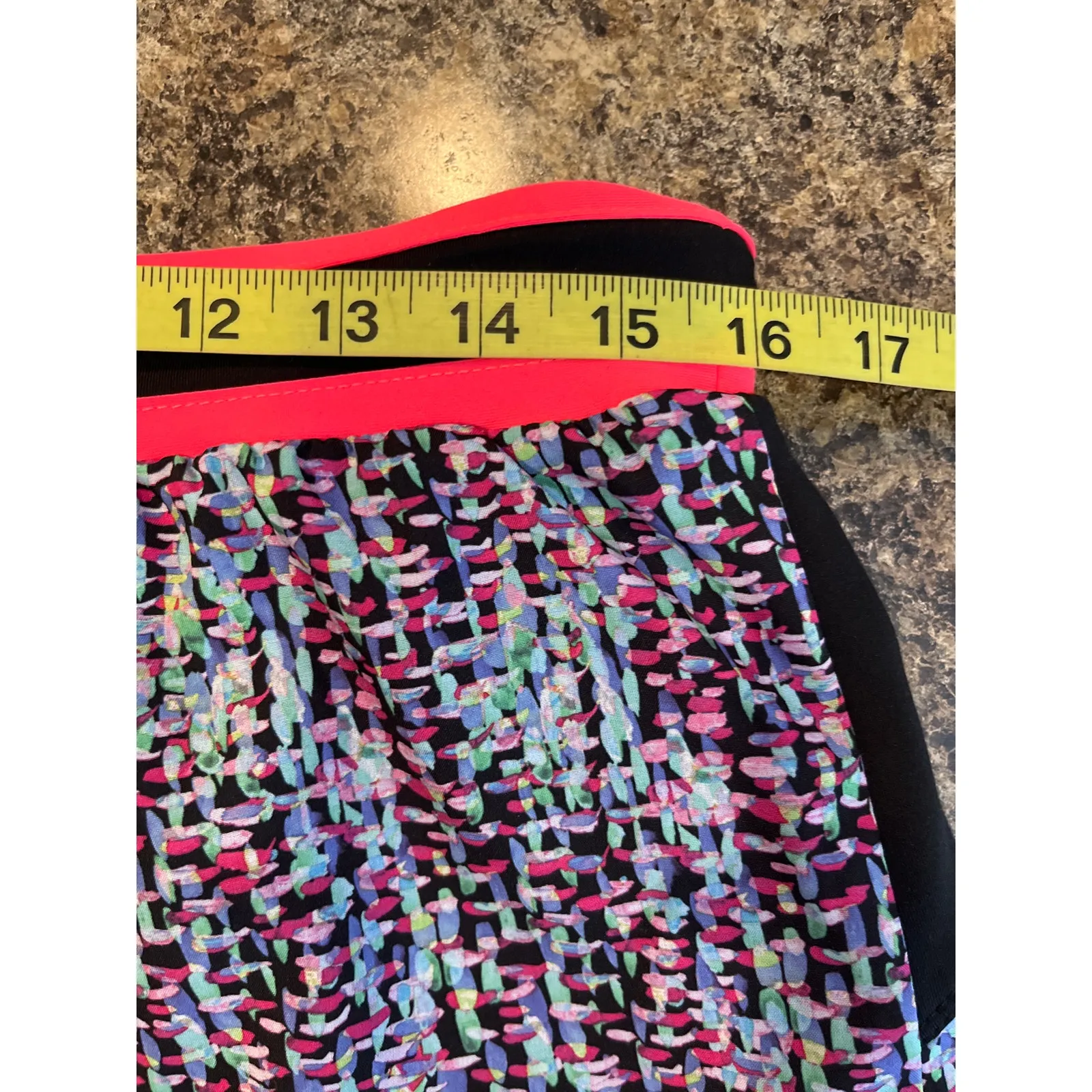 Fabletics Riho Short Medium Drawstring Waist Back Pocket Athleisure Running‎ Gym - Image 7