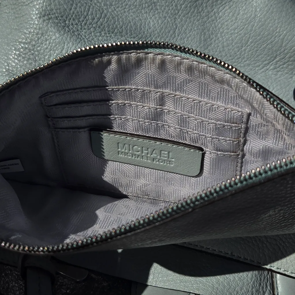 Michael Kors Light Blue/Silver Leather Tote Damaged Handles - Image 9