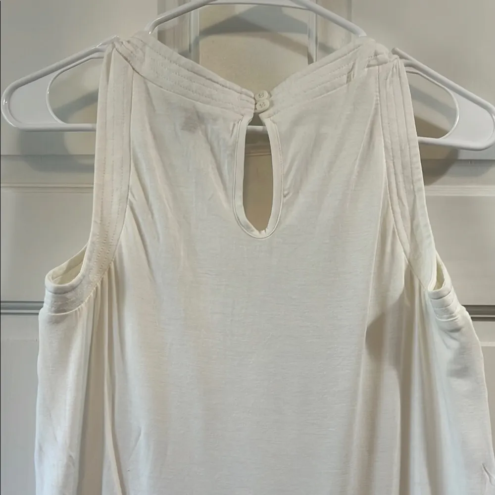 Bordeaux White Textured Herringbone Quilted Tank Top - Size Small - Image 11