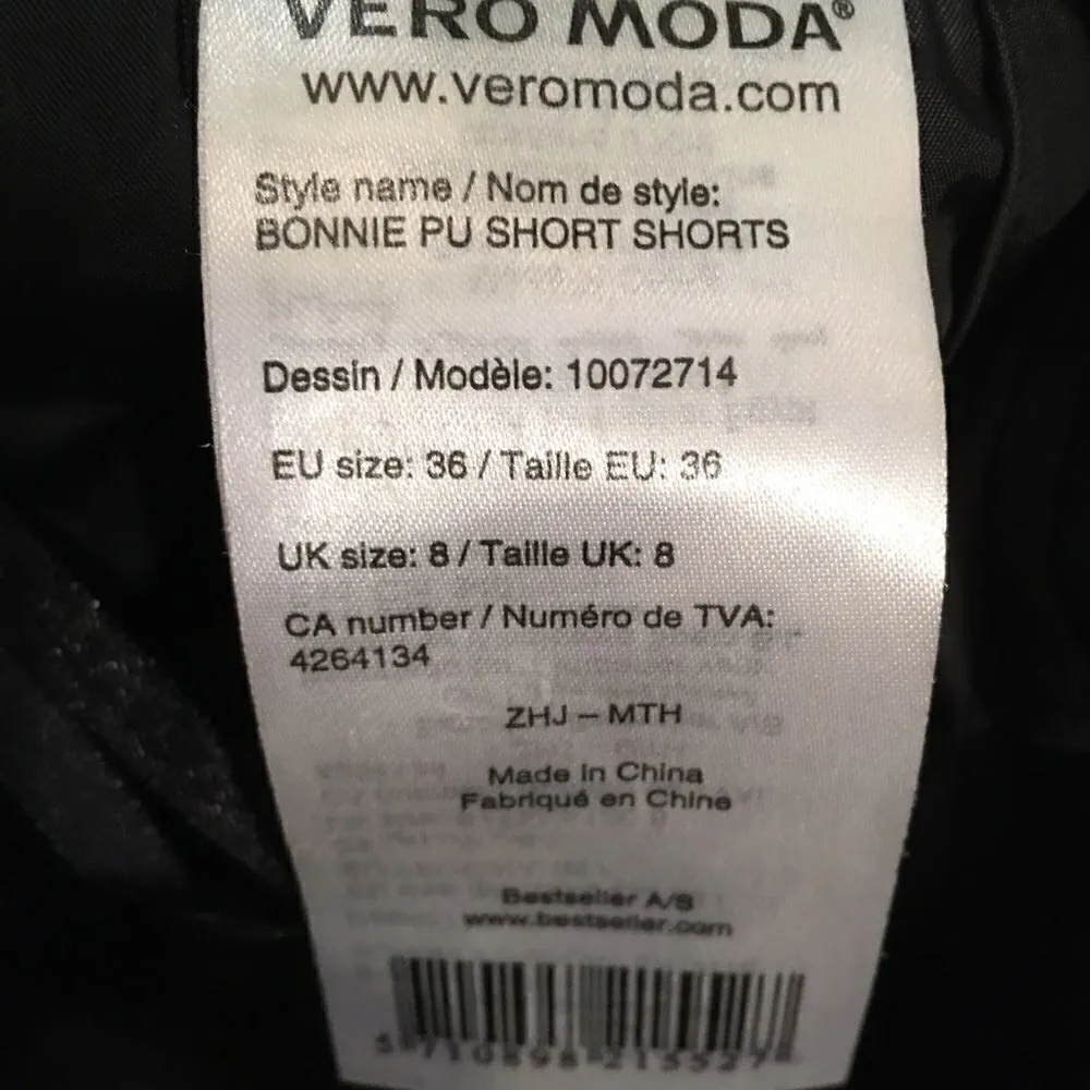 Vero Moda 4 pocket faux leather shorts! Super cute - Image 6