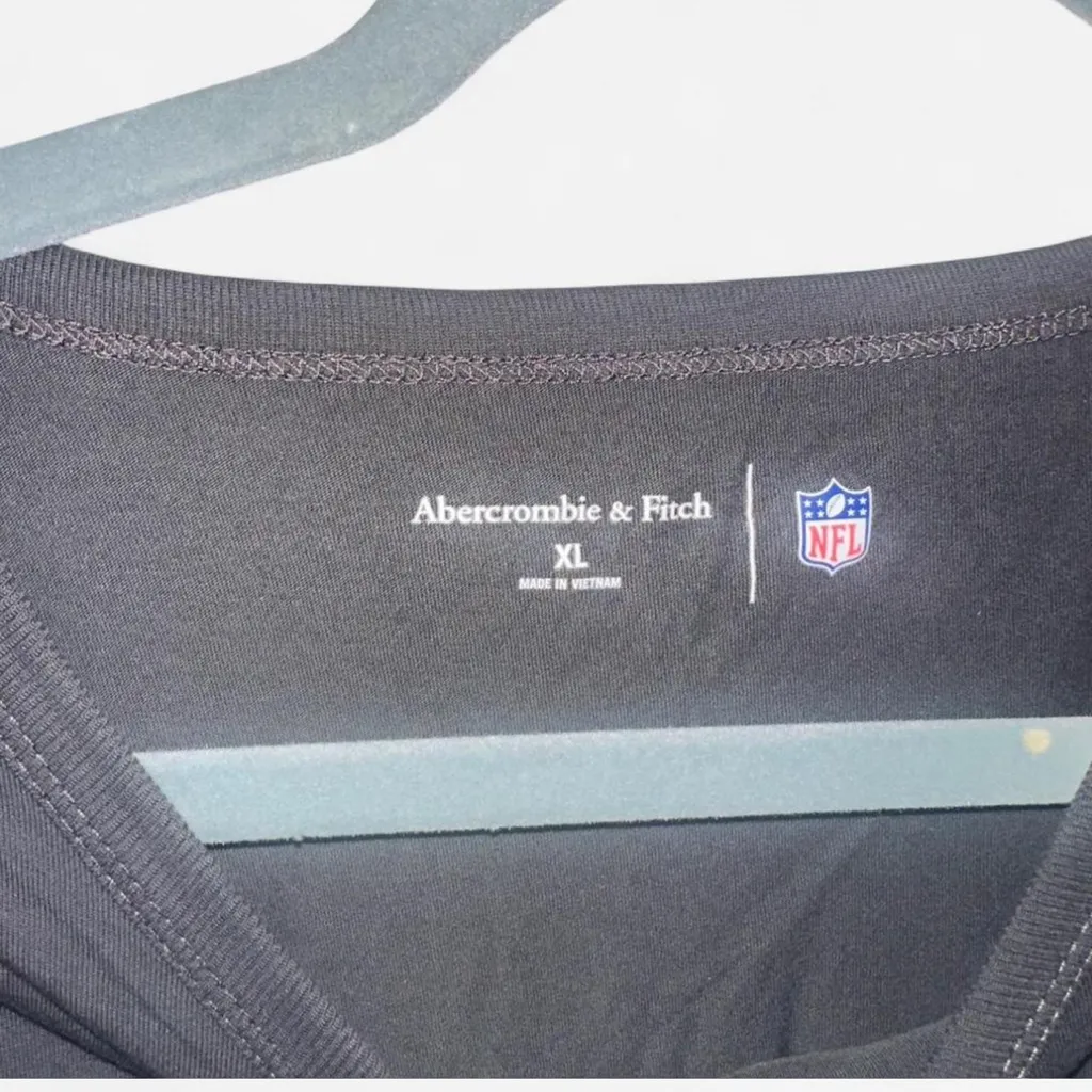 Abercrombie & Fitch Steelers Baby Tee - Image 2