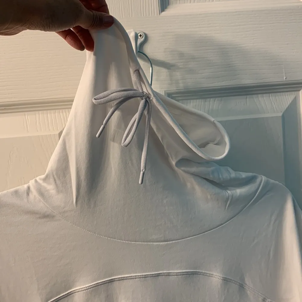 Under armour Heatgear top - Image 2