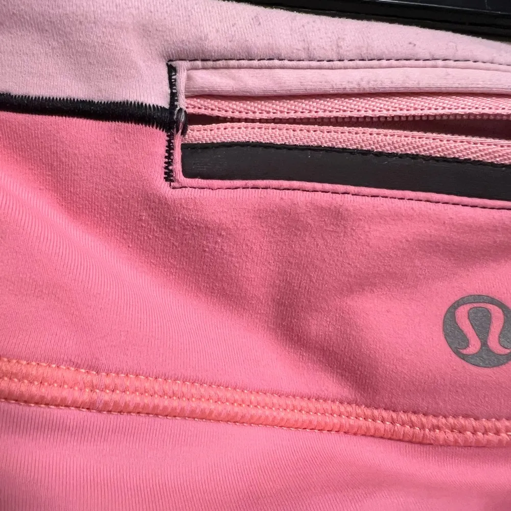 Women's Run Pace Mesh Tight in Pop Orange Bleach Coral | Size 10 - Image 5